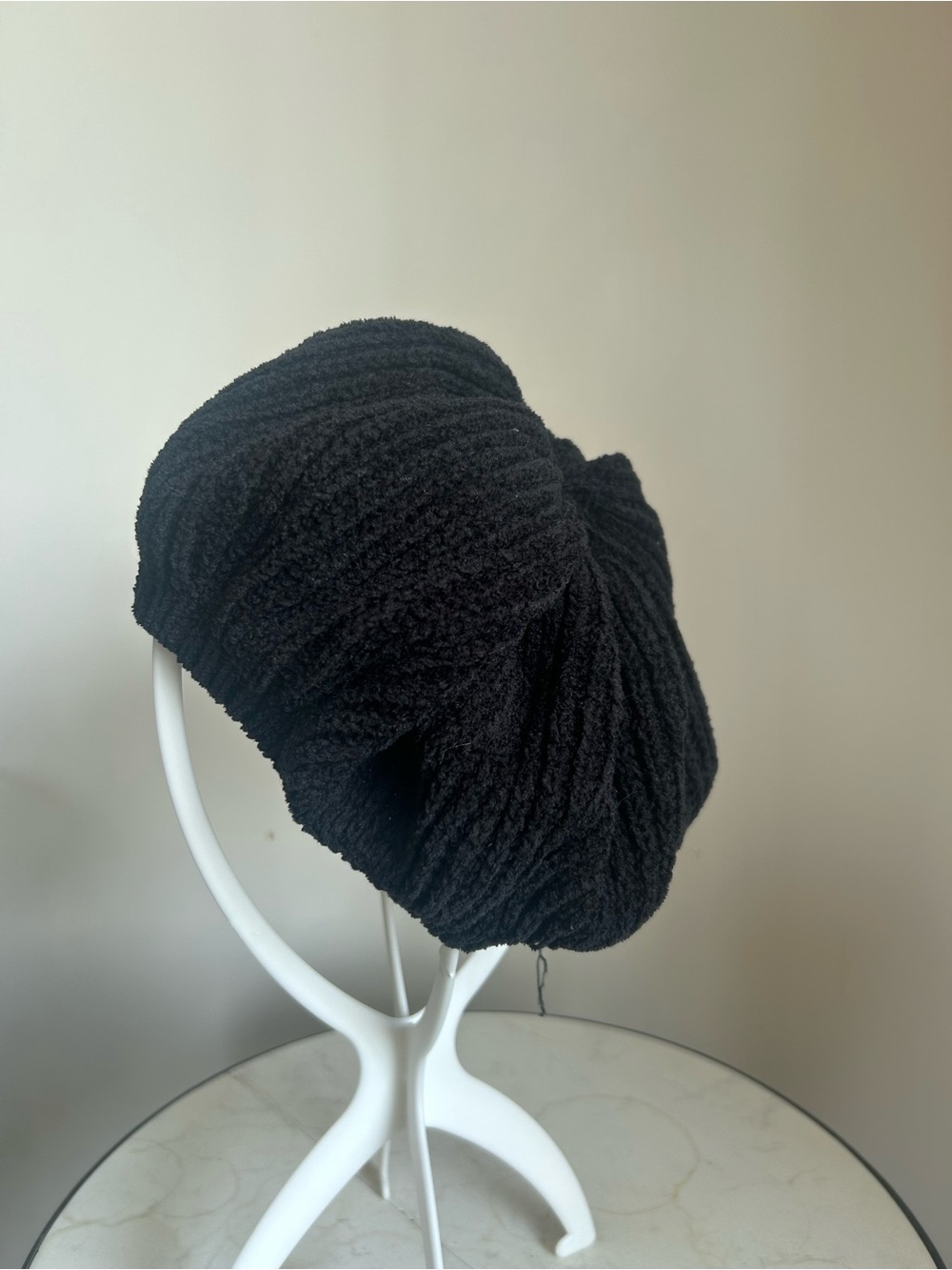 Black Textured Knit beanie - Women's Fashion Hat